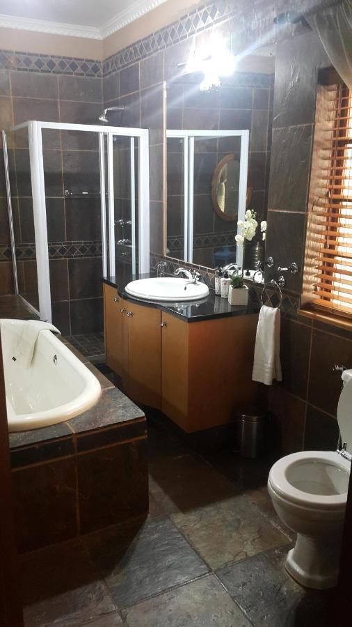 93 On Celliers Guesthouse 路易斯特里卡特 外观 照片